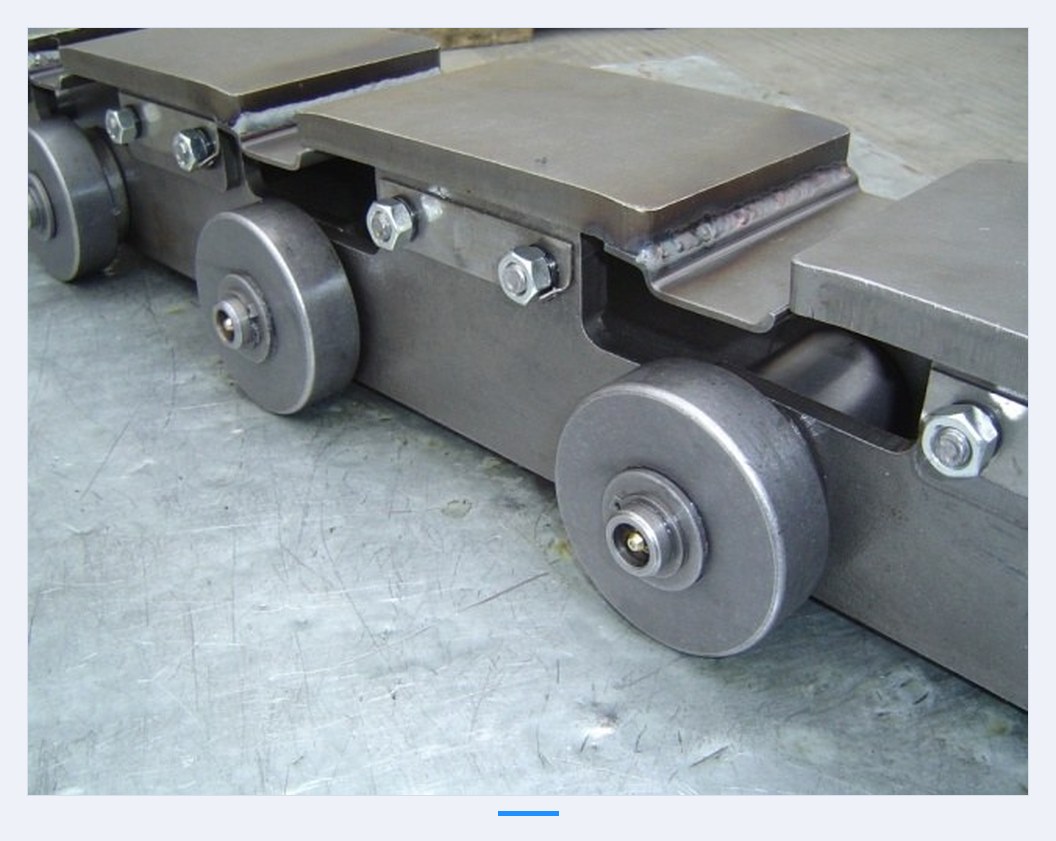 P250F13 wide and thick plate conveyor chain, close-up of the chain