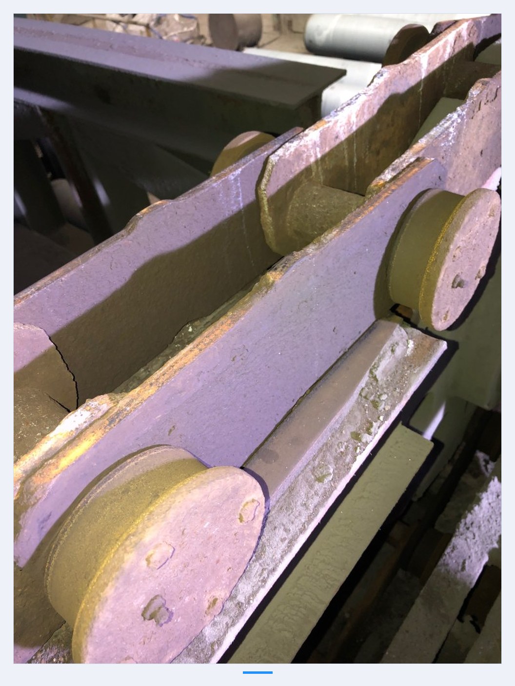 Chain at high temperature in a heat treatment furnace, close-up